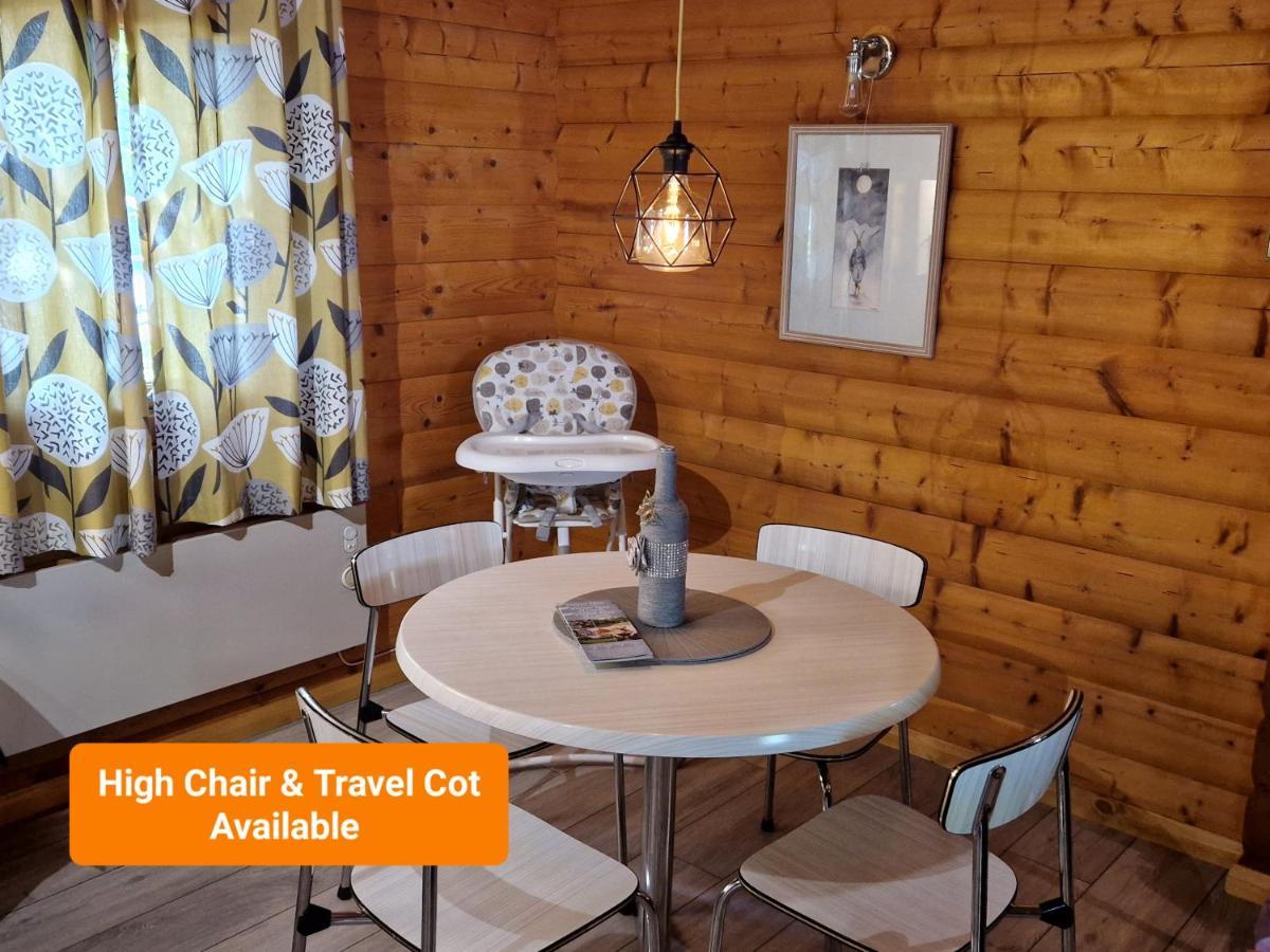 Pineshadow Lodge-Dog Friendly Kenwick Park Louth ラウス エクステリア 写真