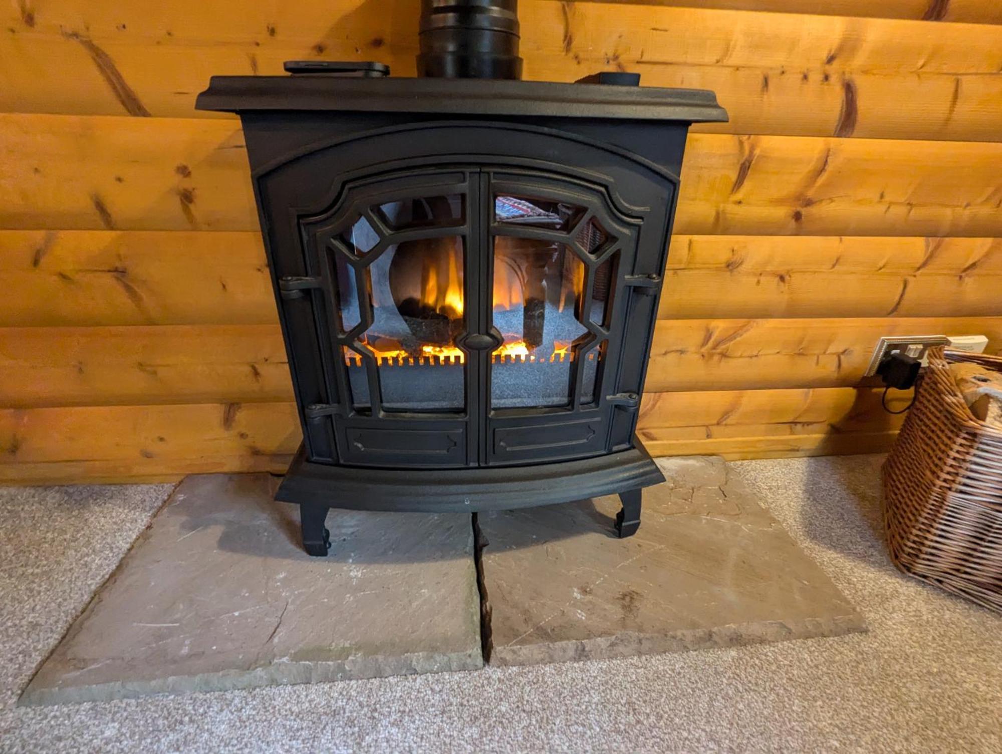 Pineshadow Lodge-Dog Friendly Kenwick Park Louth ラウス エクステリア 写真