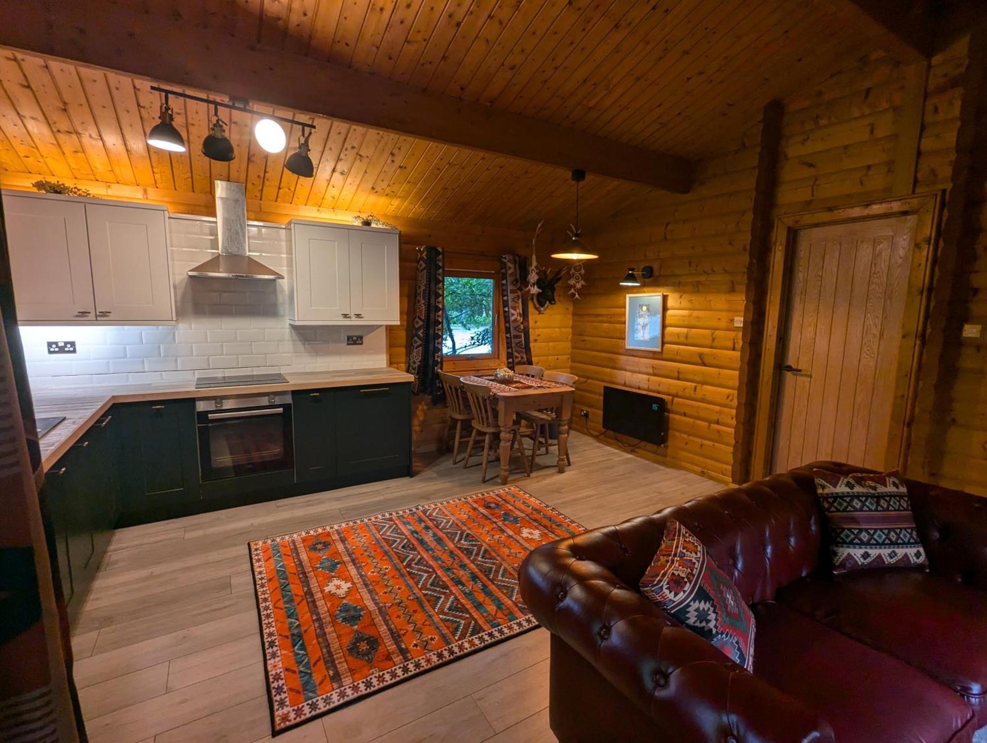 Pineshadow Lodge-Dog Friendly Kenwick Park Louth ラウス エクステリア 写真