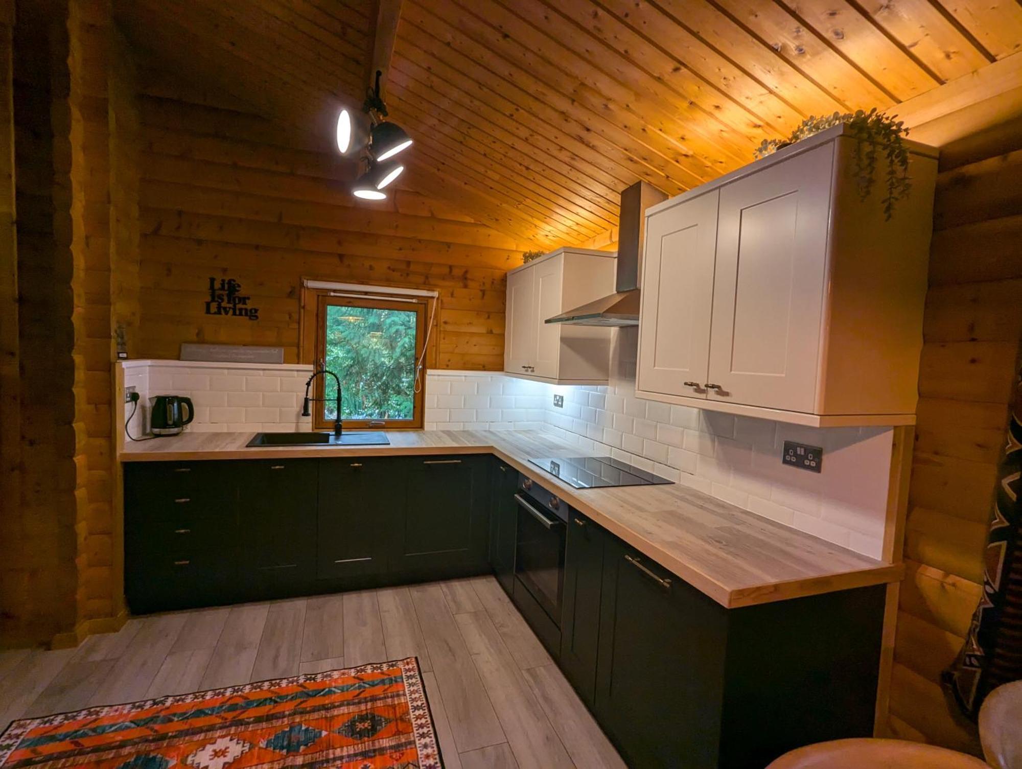 Pineshadow Lodge-Dog Friendly Kenwick Park Louth ラウス エクステリア 写真