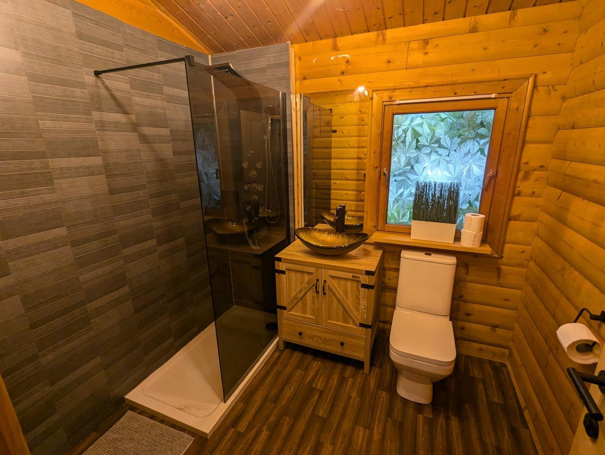 Pineshadow Lodge-Dog Friendly Kenwick Park Louth ラウス エクステリア 写真