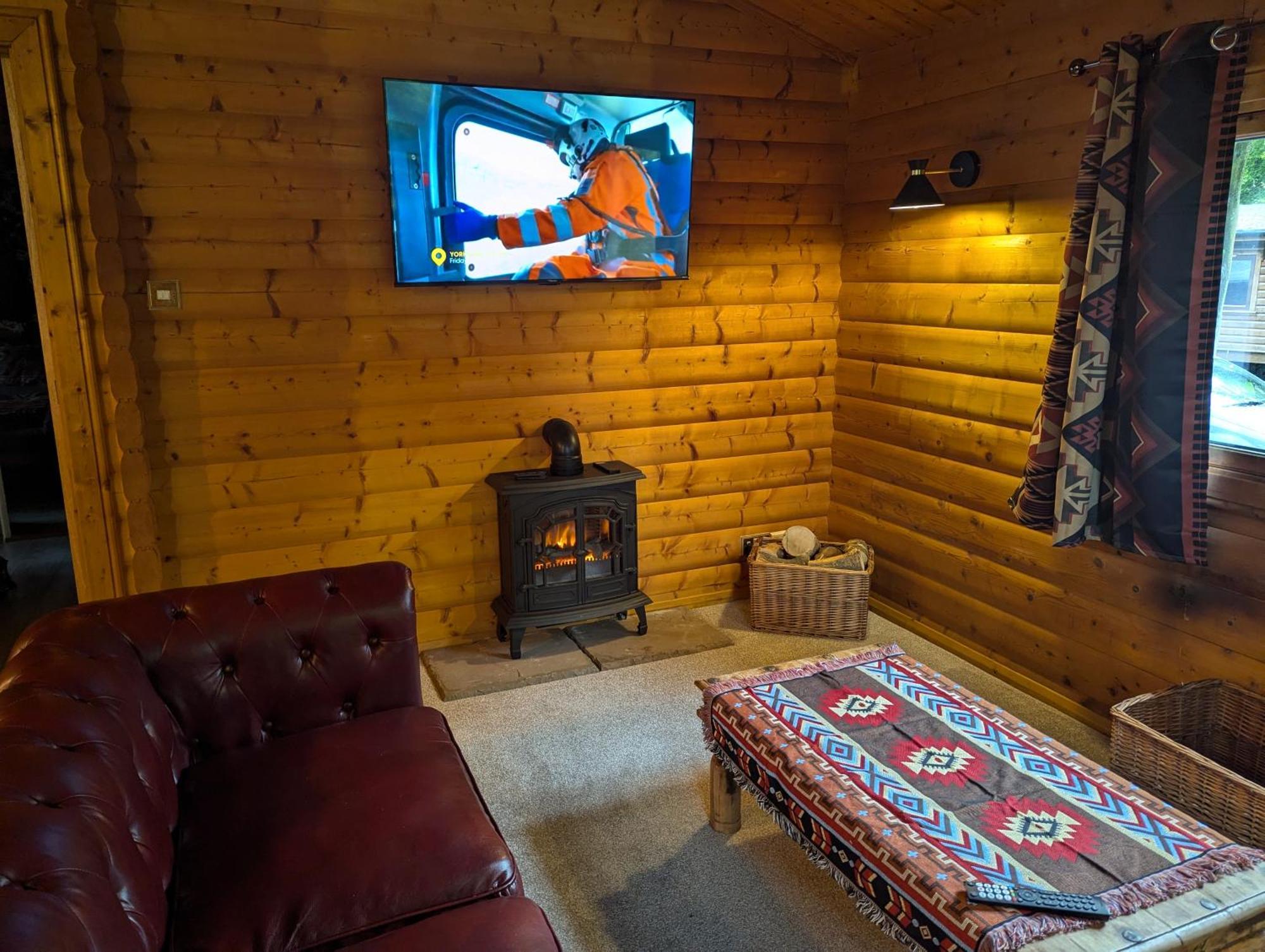 Pineshadow Lodge-Dog Friendly Kenwick Park Louth ラウス エクステリア 写真